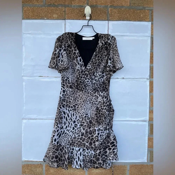 ASTR the Label Leopard Print Ruched Mini  Dress M - Picture 1 of 10